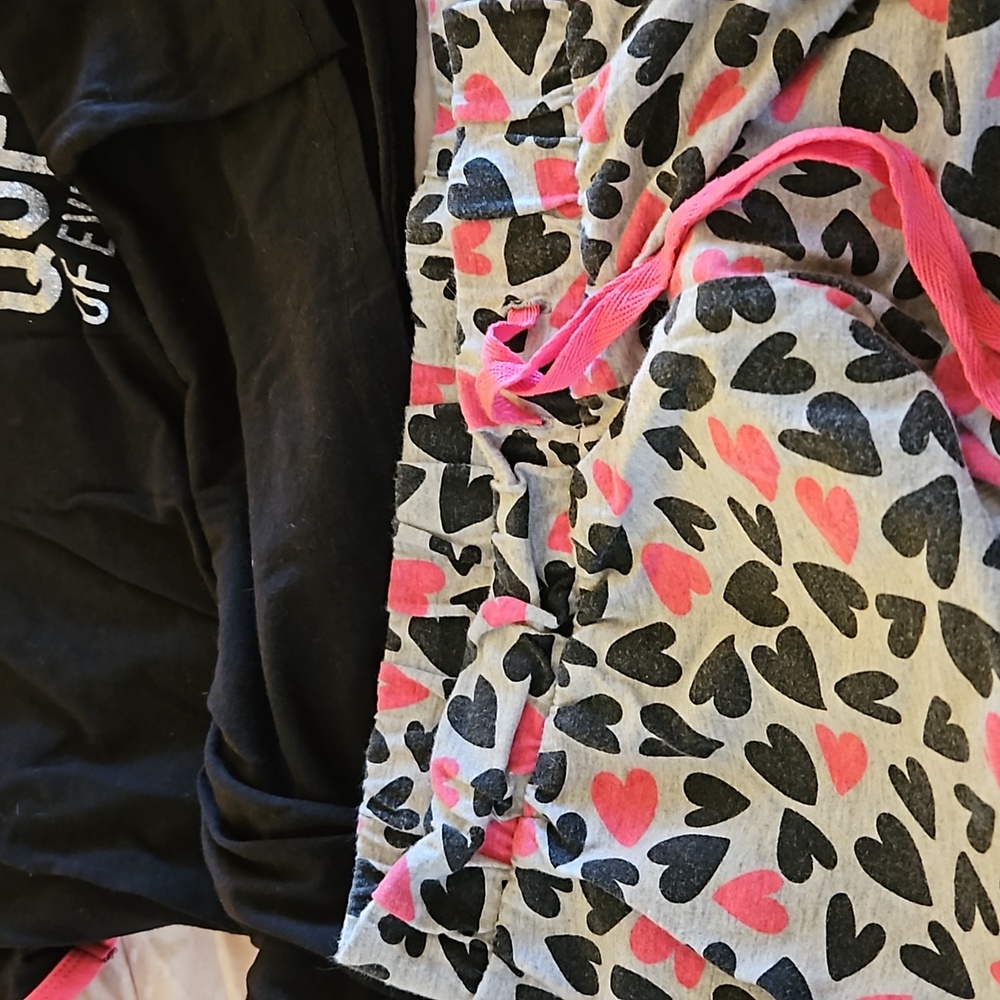 Women's pj's - Picture 3 of 4
